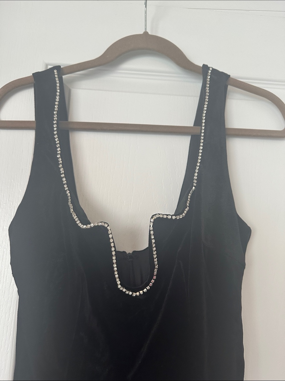 Cupshe NWT Size Small Sleek Black Bodycon Dress with Rhinestone Trim - Picture 7 of 8